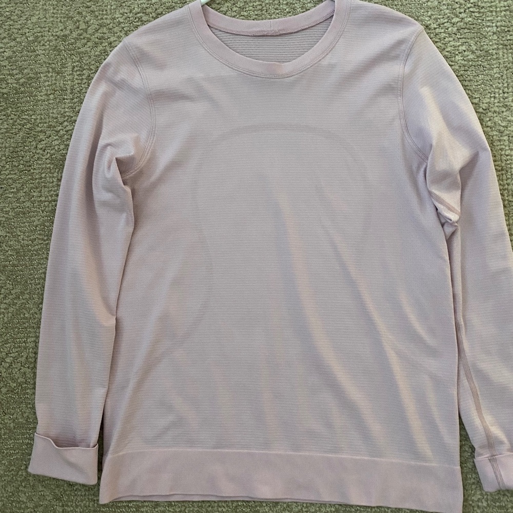 Lululemon Swiftly Relaxed Long Sleeve Hip Length, Size 6